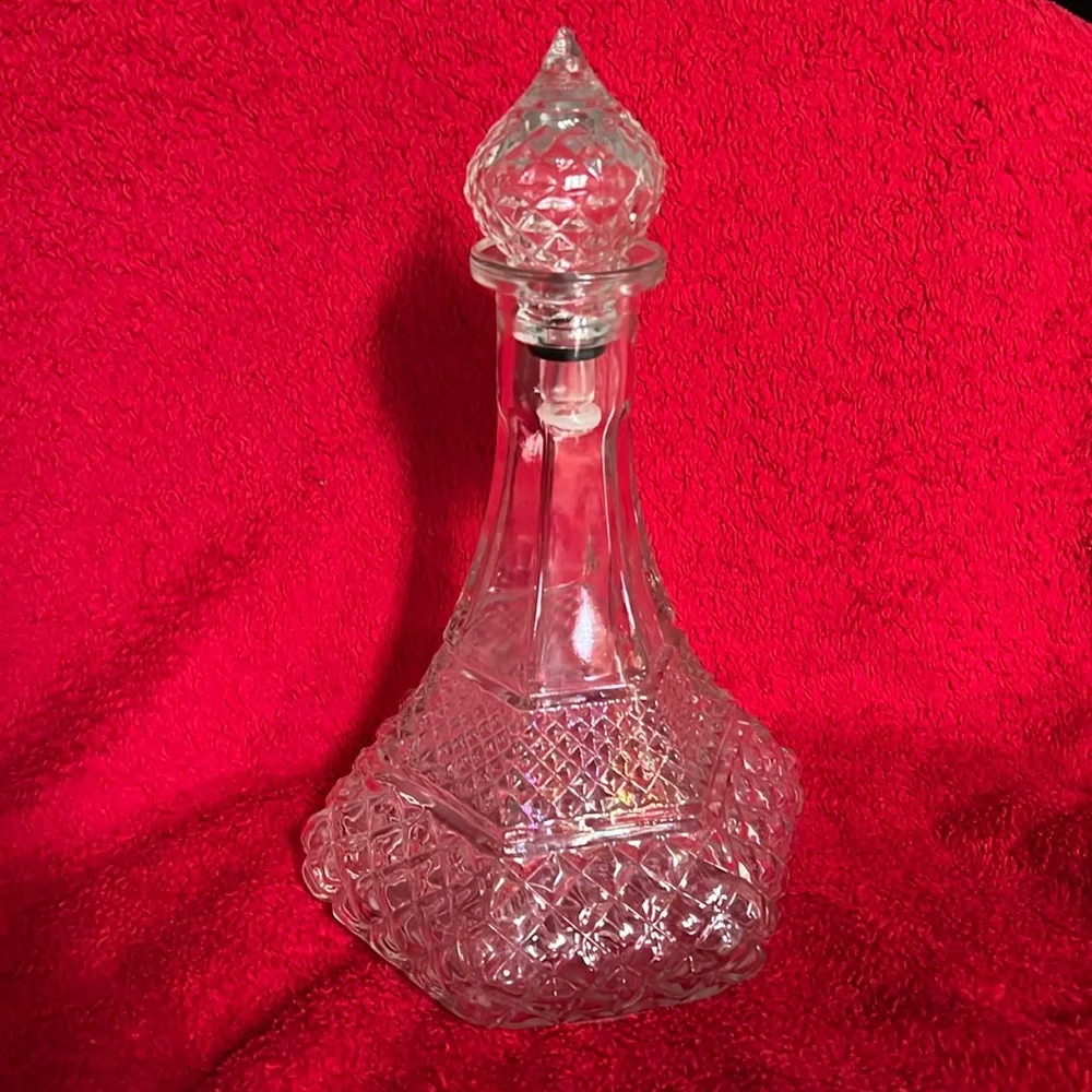 Diamond Cut Vintage Brandy Decanter Point Top 11.50’ High
